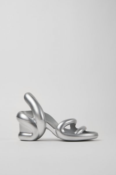 Camper Kobarah - Sandalias unisex plateadas.