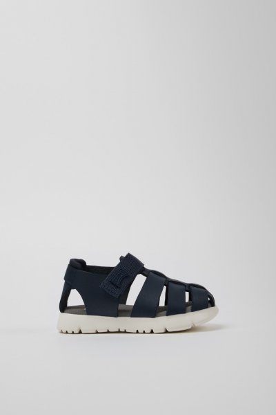 Camper Oruga - Sandalia infantil de piel azul con diseño cerrado.