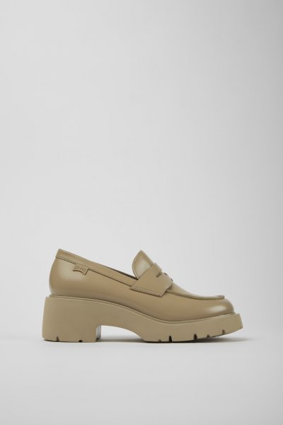 Camper Milah - Mocasín beige de piel para mujer