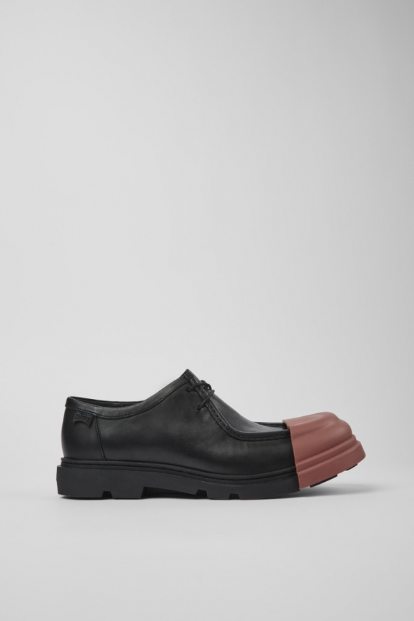 Camper Junction - Zapato Wallabee de piel negra para hombre.