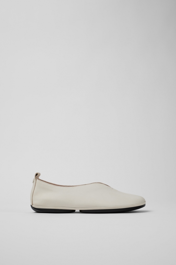 Camper Right Nina - Zapatos de piel blancos para mujer.