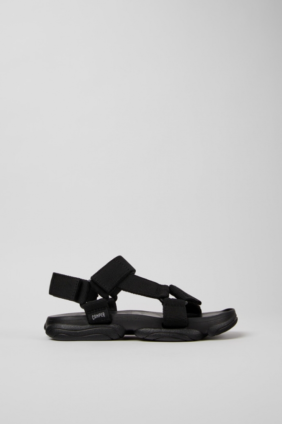 Camper Karst Sandal - Sandalias negras para mujer fabricadas con PET reciclado.