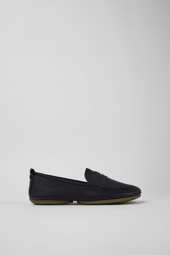 Camper Right - Mocasines negros de piel para mujer.
