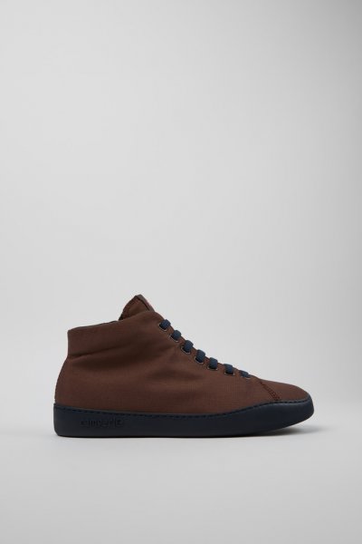 Camper Peu Touring - Botines marrones de PET reciclado para hombre.