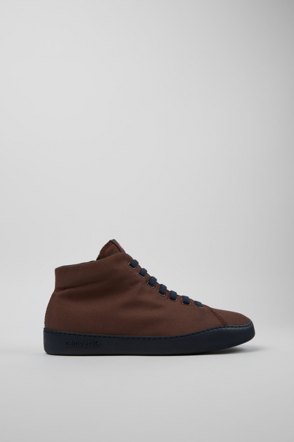 Camper Peu Touring - Botines marrones de PET reciclado para hombre.