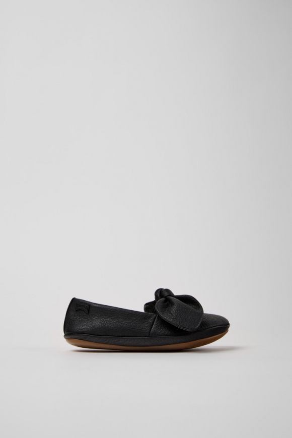 Camper Right Nina - Bailarinas negras de piel para niños.