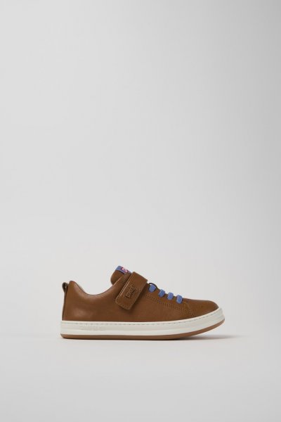 Camper Runner - Zapatillas de piel marrón para niño.