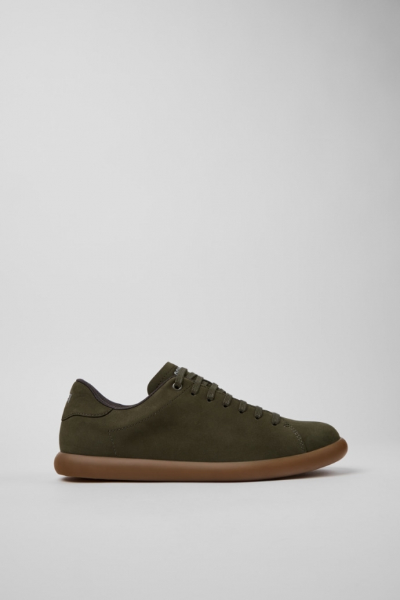 Camper Pelotas Soller - Zapatilla verde para hombre fabricada con piel nobuk.