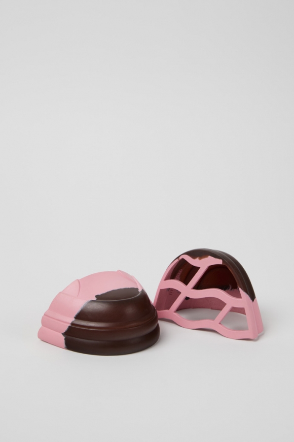 Camper Junction Runner Toe Caps - Punteras de goma en marrón y rosa.