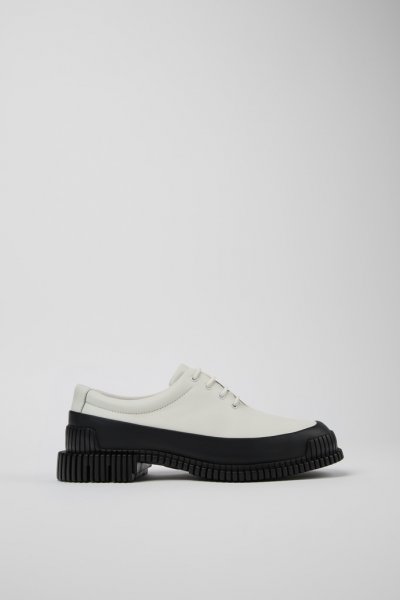 Camper Pix - Zapato de cordones de piel blanca y negra para mujer.