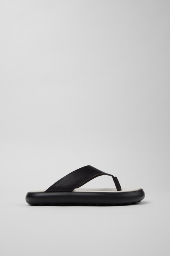 Camper Twins - Sandalias negras de piel para mujer.
