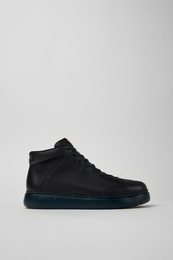 Camper Runner K21 - Zapatilla negra de piel para hombre.