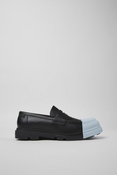Camper Junction - Mocasines negros de piel para hombre.