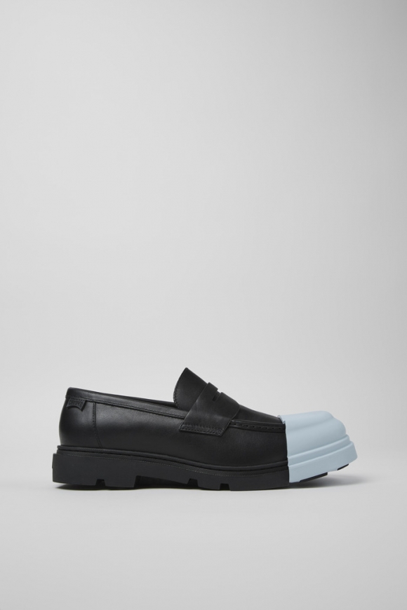 Camper Junction - Mocasines negros de piel para hombre.