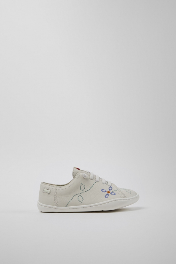 Camper Twins - Zapato infantil de piel blanca.
