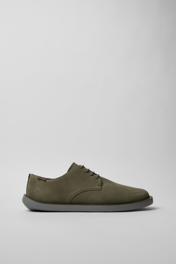 Camper Wagon - Zapato verde para hombre de piel nobuk.