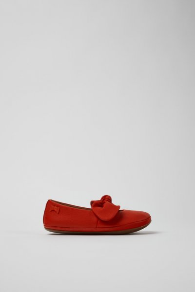 Camper Right - Bailarina de piel roja para niño.