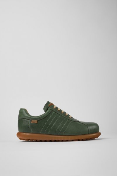 Camper Pelotas - Zapato verde para hombre de piel de curtición vegetal.