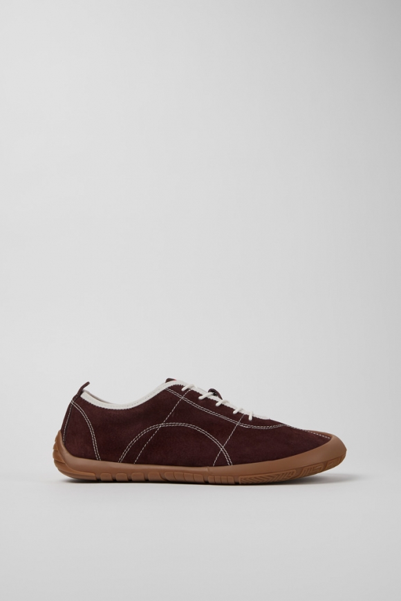 Camper Peu Path - Zapatilla de piel nobuk para hombre color vino.