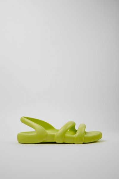 Sandalias planas Kobarah de Camper: Sandalias amarillas.