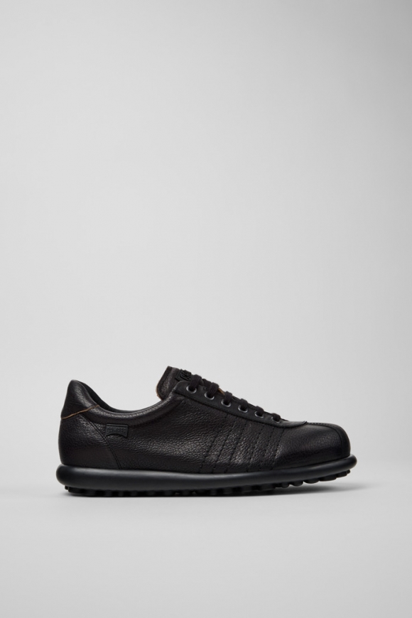 Camper Pelotas - Zapatilla negra de piel para hombre.