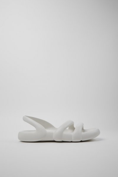 Camper Kobarah Flat Wide - Sandalia de piel blanca para hombre.