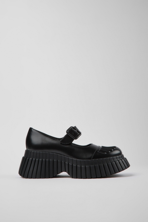 Camper BCN - Zapato negro de piel para mujer.