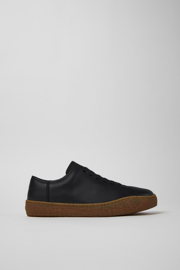 Camper Peu Terreno - Zapato negro de piel para hombre.