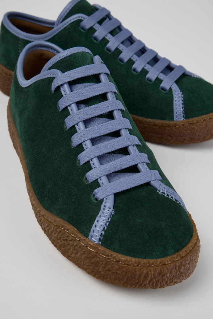 Camper Peu Terreno - Zapatos de piel y nobuk verde para mujer.