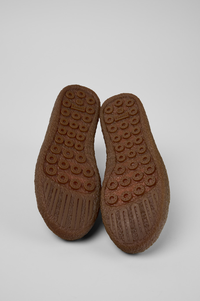 Camper Peu Terreno - Zapatos de piel y nobuk verde para mujer.