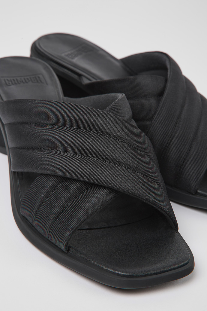 Camper Kiara - Sandalia de tela negra para mujer