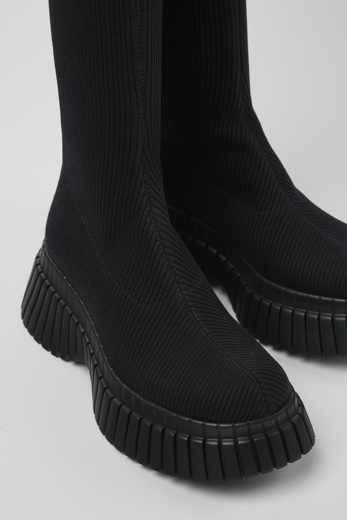 Camper BCN TENCEL - Bota negra de textil para mujer.