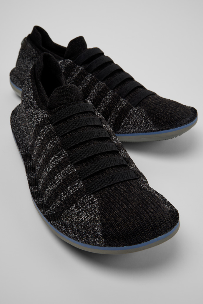 Camper Beetle - Zapatos multicolor para hombre fabricados con PET reciclado.