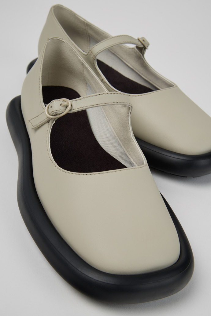 Camper Onda - Bailarinas grises de piel para mujer.