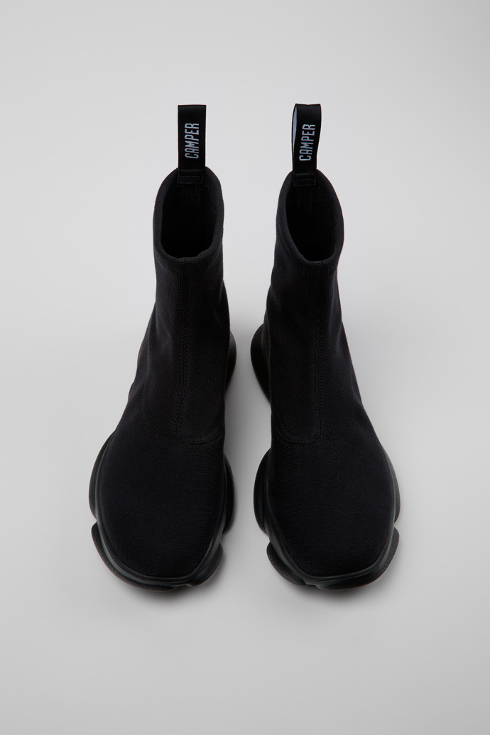 Camper Karst - Bota negra de media caña para hombre de TENCEL Lyocell y PET reciclado.