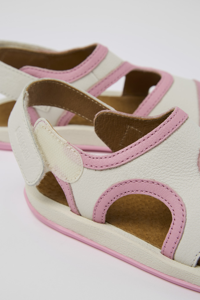 Camper Bicho - Sandalias de piel blanca con doble tira
