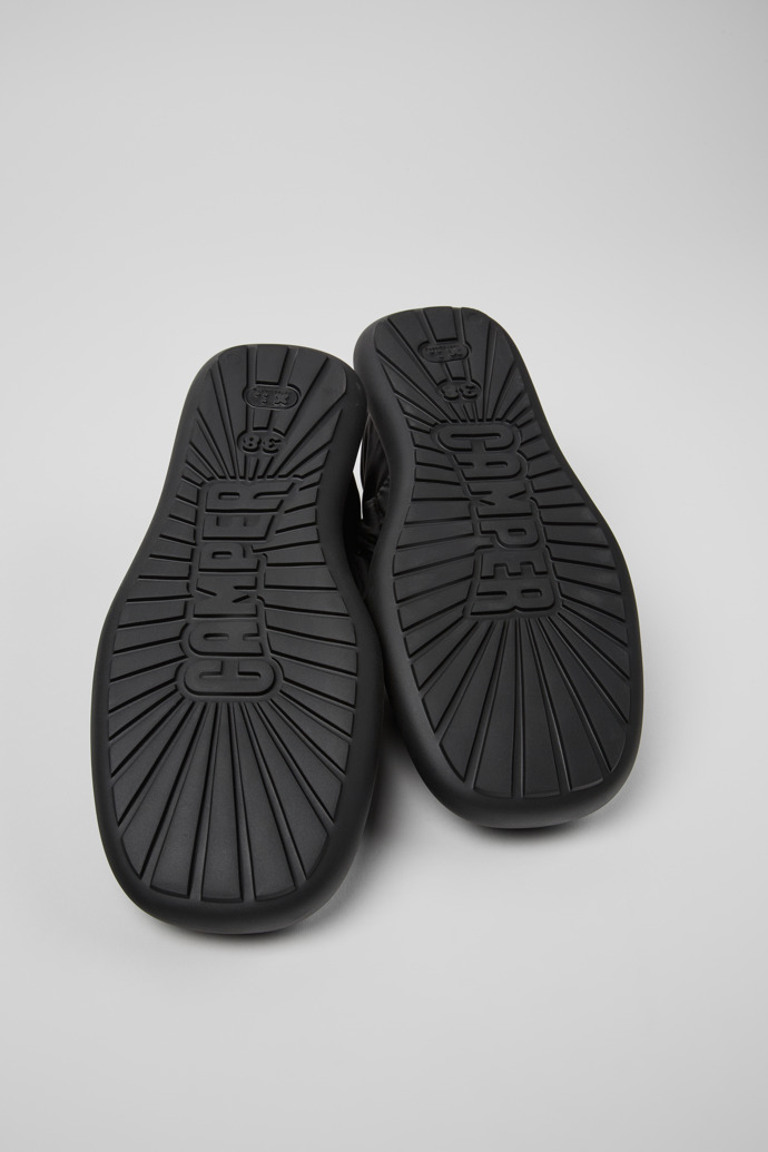 Camper Onda - Mary Jane de tela negra para mujer.