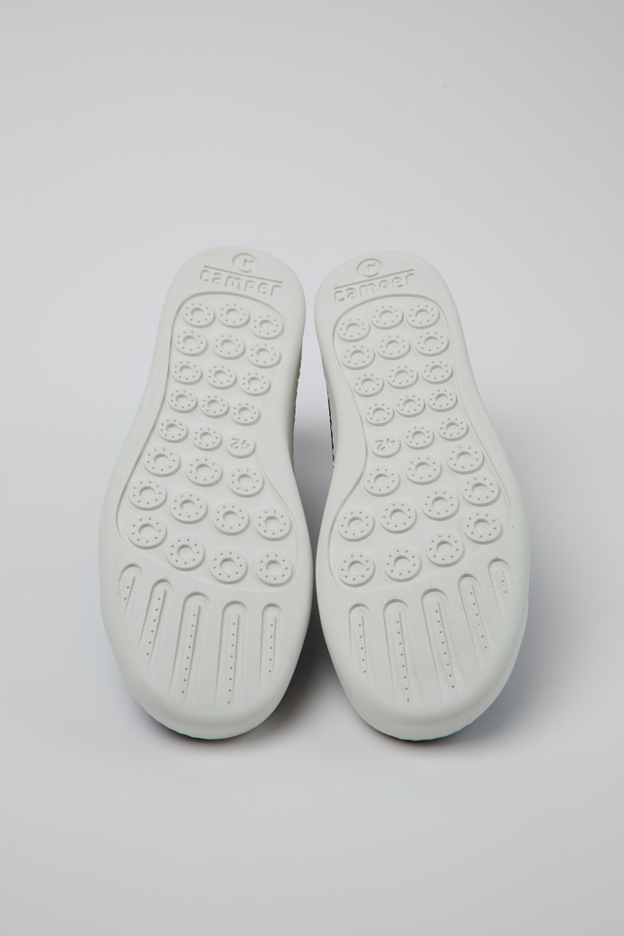 Camper Peu Touring - Zapatillas azules para hombre fabricadas con PET reciclado.