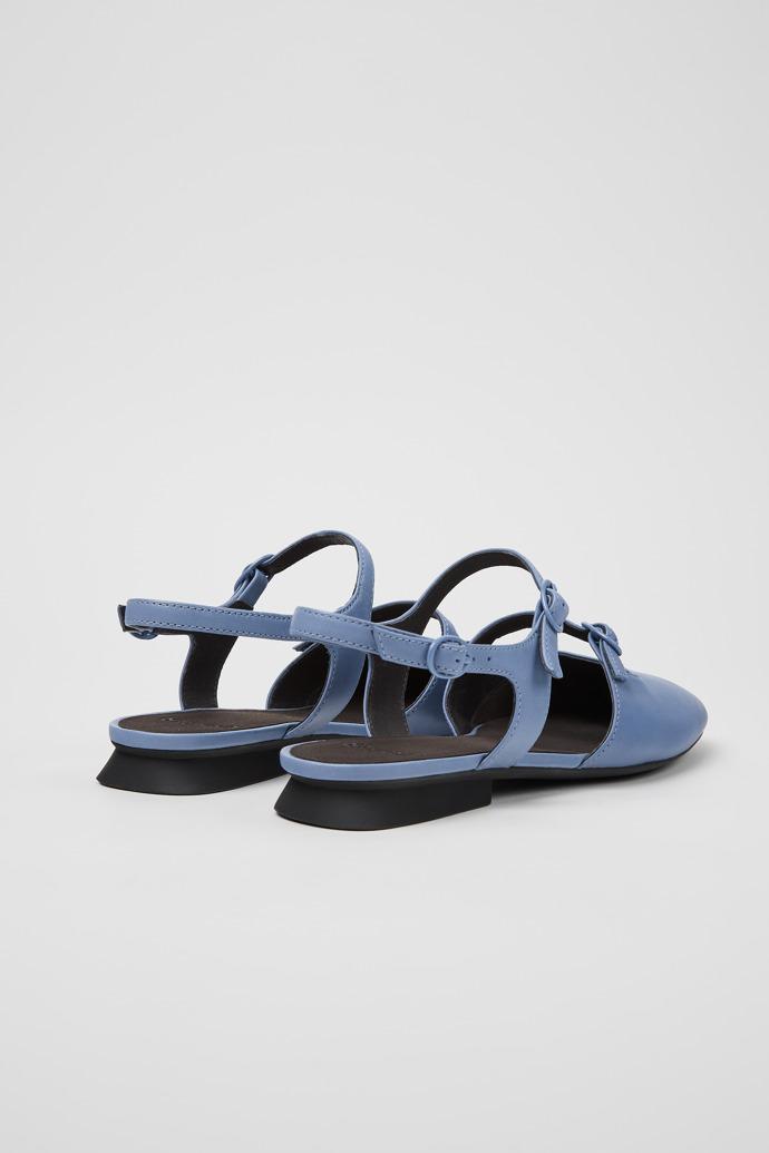 Camper Casi Myra - Zapato de piel azul semiabierto para mujer.