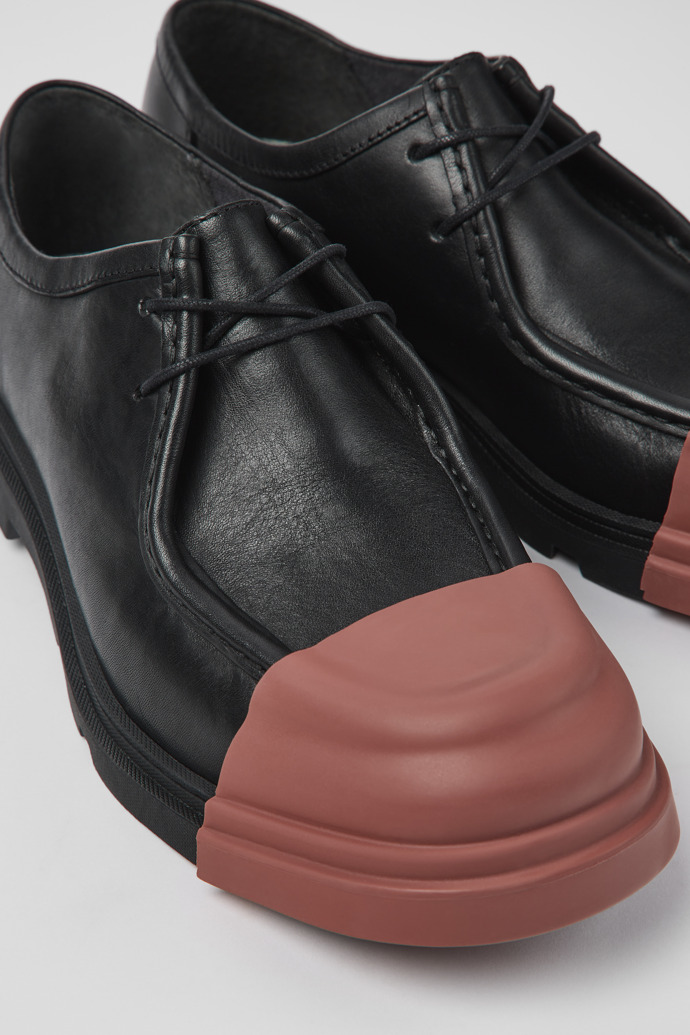 Camper Junction - Zapato Wallabee de piel negra para hombre.