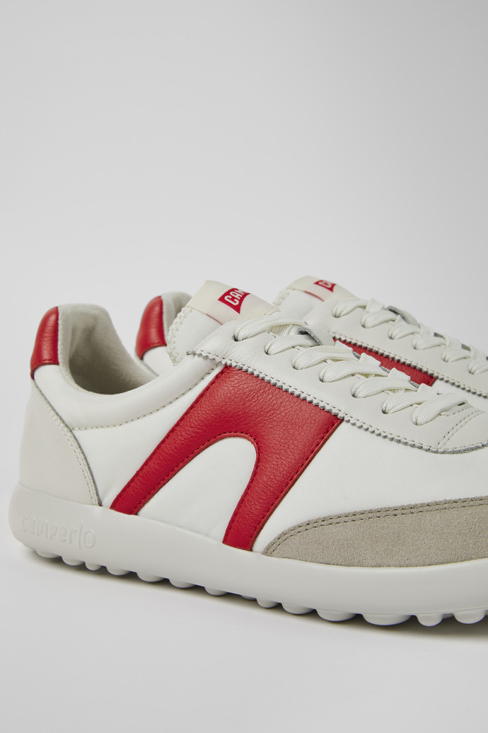 Camper Pelotas XLite - Zapatillas blancas y rojas de piel y textil para hombre