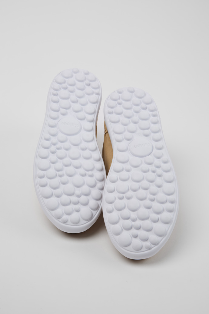 Camper Pelotas XLite - Zapatillas beige para mujer fabricadas con PET reciclado y piel nobuk.