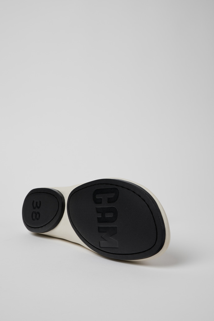 Camper Right Nina - Zapatos de piel blancos para mujer.