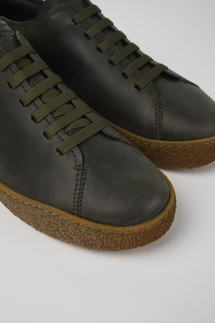 Camper Peu Terreno - Zapato verde de nobuk para hombre