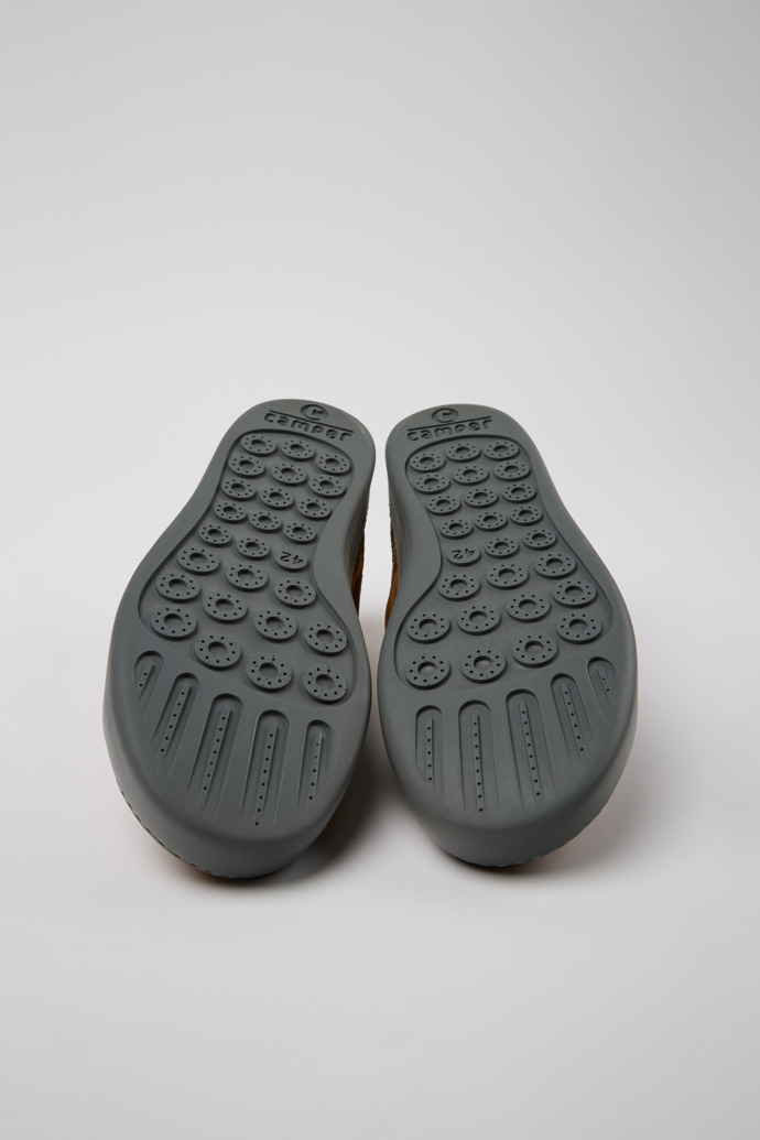 Camper Peu Touring - Zapatilla marrón de piel nobuk para hombre.