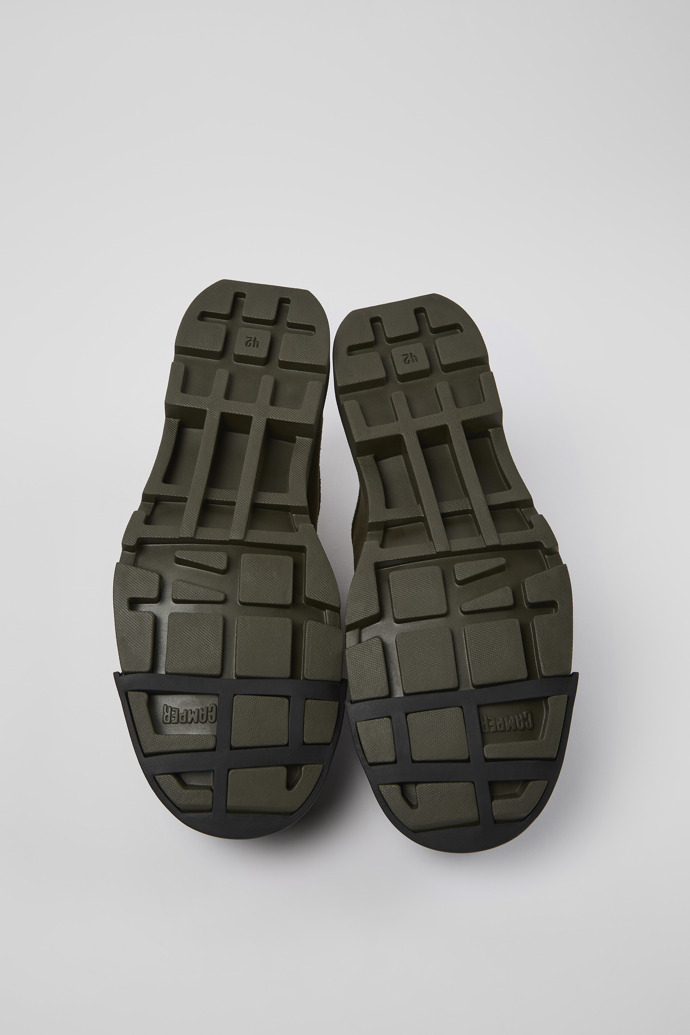 Camper Junction - Zapato Wallabee de nobuk verde para hombre.