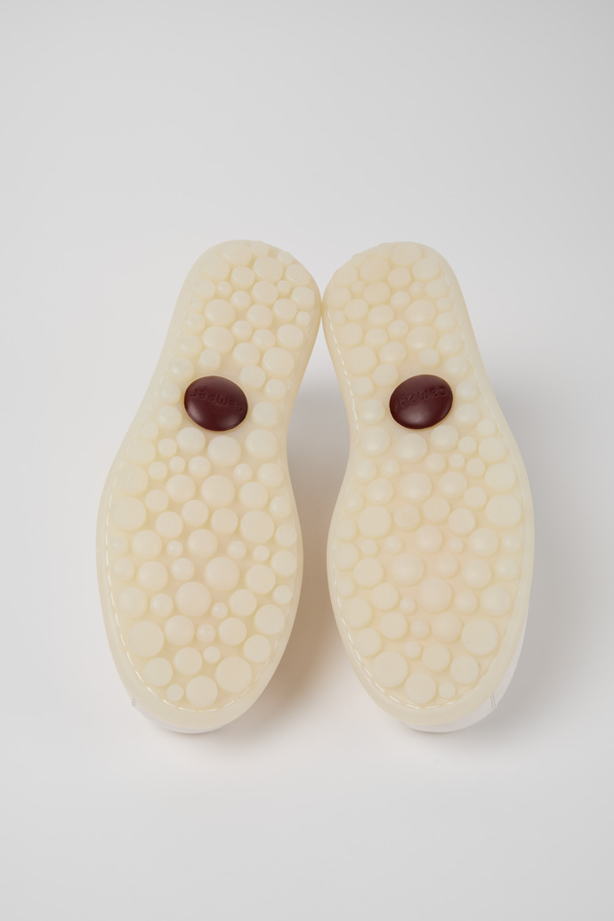 Camper Pelotas - Zapato blanco de piel para hombre.