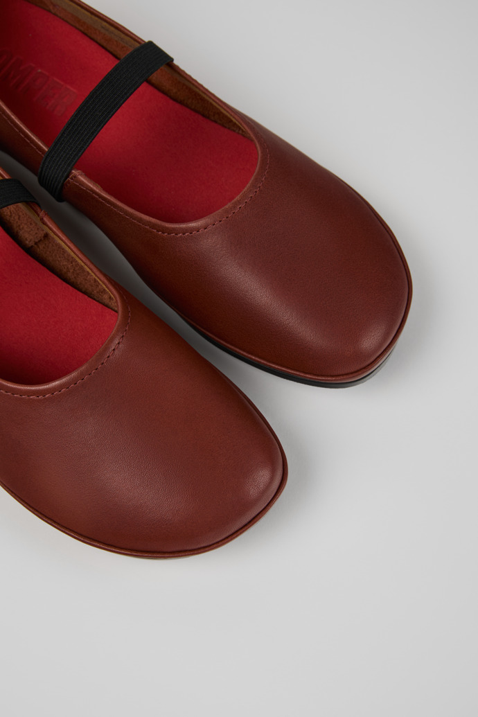 Camper Right - Zapatos de piel rojos para mujer.