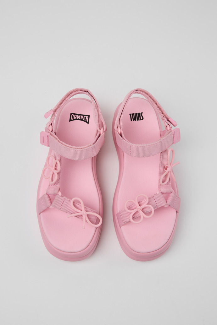 Camper Twins - Sandalias rosas para mujer fabricadas con PET reciclado.