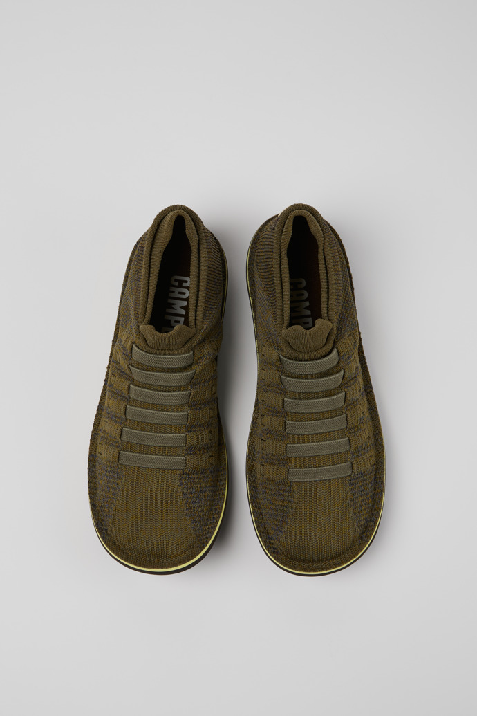 Camper Beetle - Zapato multicolor para hombre de punto de PET reciclado.